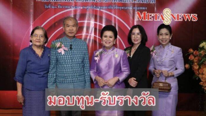 0B09C217-5A1C-42BE-A9B3-C4EC34A49D91